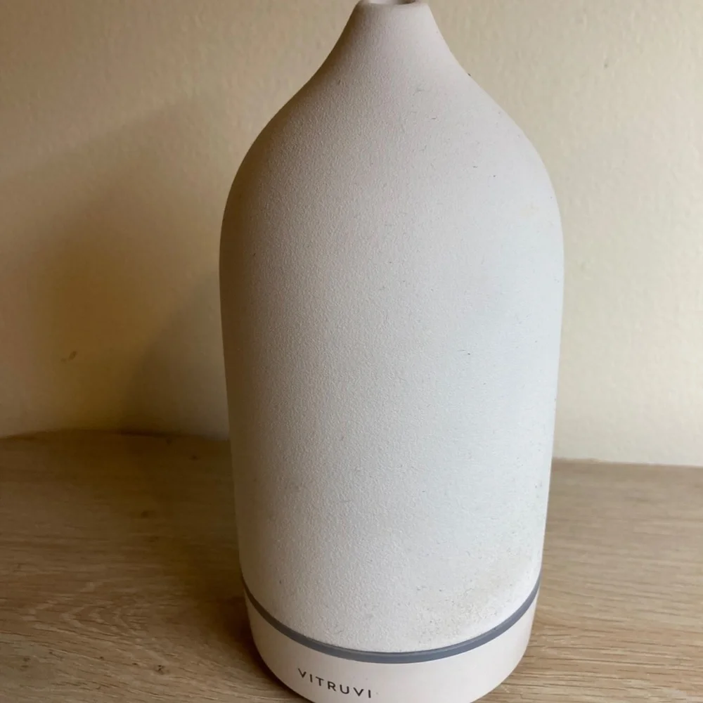 Virtruvi Stone White Diffuser